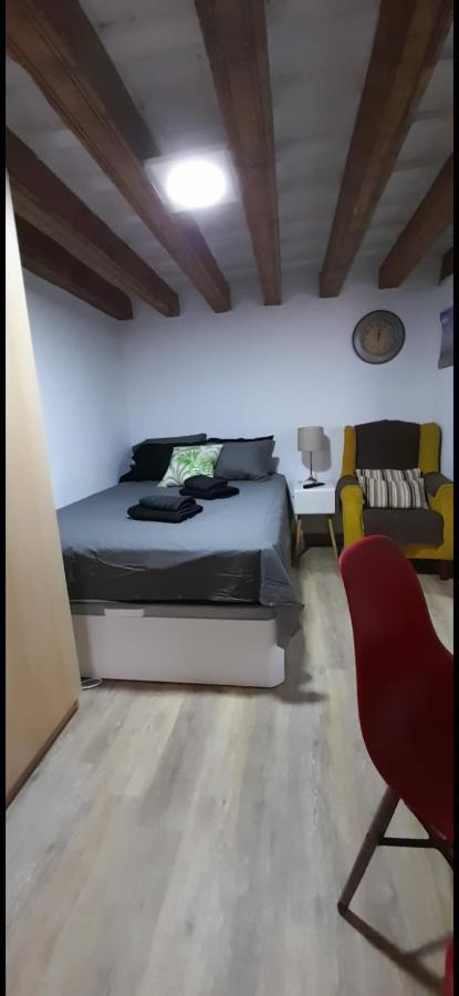 Cathedral Two Bedroom Unit & Two Balconies カディス エクステリア 写真